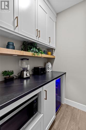 196 Cheeseman Drive, St. John'S, NL - Indoor Photo Showing Kitchen