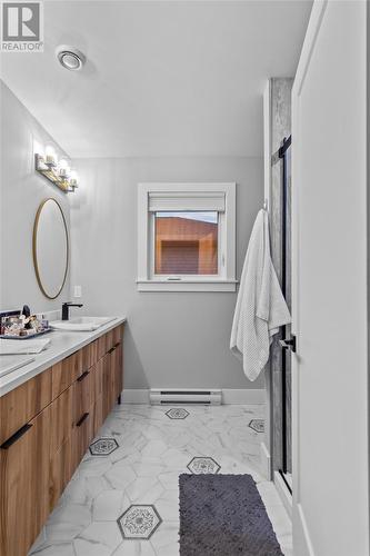 196 Cheeseman Drive, St. John'S, NL - Indoor Photo Showing Bathroom