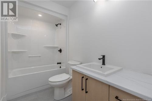 11 Belidor Street, Moncton, NB - Indoor Photo Showing Bathroom