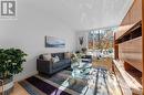 15 Garland Street, Ottawa, ON  - Indoor Photo Showing Living Room 