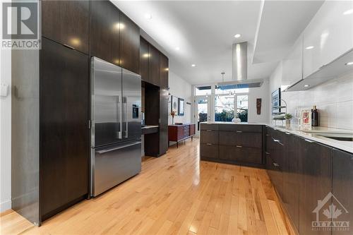 15 Garland Street, Ottawa, ON - Indoor Photo Showing Kitchen With Upgraded Kitchen