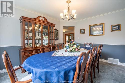 119 Hedge Maple Path, Chatham, ON - Indoor Photo Showing Dining Room