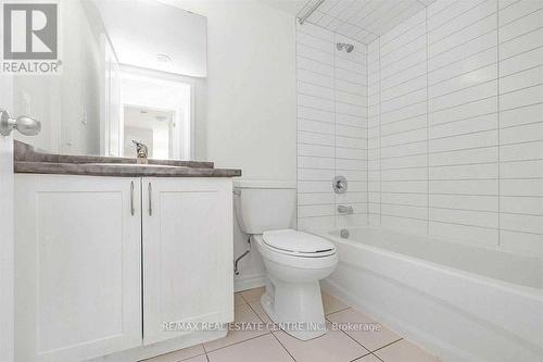 15 - 2232 Bromsgrove Road, Mississauga, ON - Indoor Photo Showing Bathroom