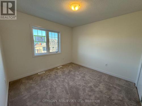 31 Selection Heights, Thorold, ON - Indoor Photo Showing Other Room