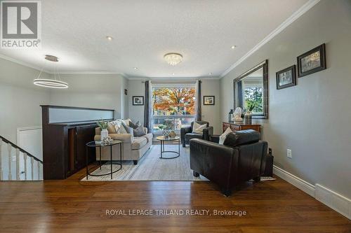 116 Angelo Drive, West Elgin (West Lorne), ON - Indoor Photo Showing Living Room