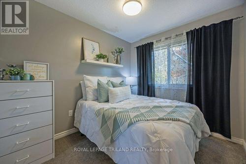 116 Angelo Drive, West Elgin (West Lorne), ON - Indoor Photo Showing Bedroom