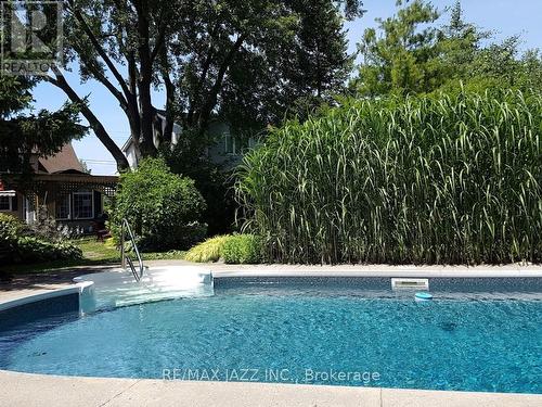 1633 Charles Street, Whitby (Port Whitby), ON - Outdoor With In Ground Pool