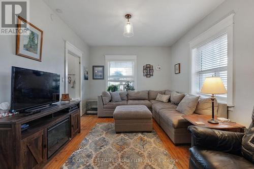 9150 County Rd 45, Roseneath Road, Alnwick/Haldimand, ON - Indoor Photo Showing Living Room