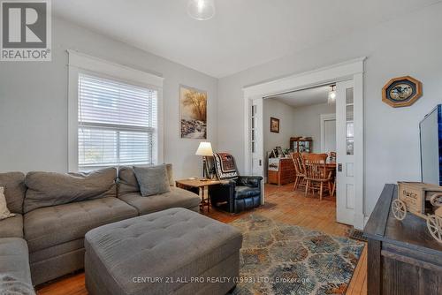 9150 County Rd 45, Roseneath Road, Alnwick/Haldimand, ON - Indoor Photo Showing Living Room