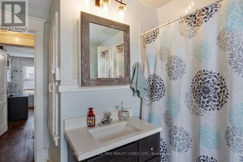 9150 County Rd 45, Roseneath Road, Alnwick/Haldimand, ON - Indoor Photo Showing Bathroom