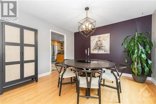 111 Bourbon Street, Ottawa, ON - Indoor Photo Showing Dining Room