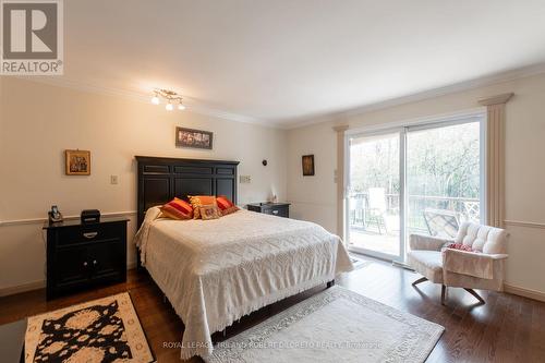 9565 Oxbow Drive, Middlesex Centre, ON - Indoor Photo Showing Bedroom