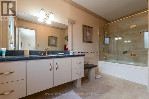 9565 Oxbow Drive, Middlesex Centre, ON - Indoor Photo Showing Bathroom