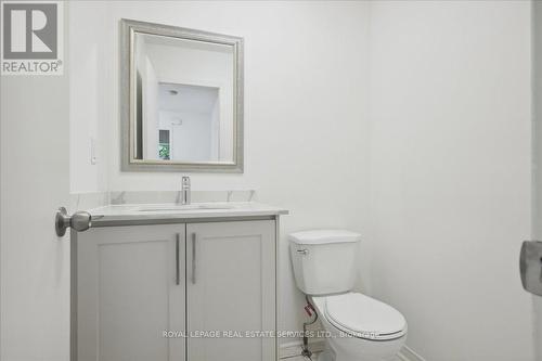 2481 Stefi Trail, Oakville, ON - Indoor Photo Showing Bathroom