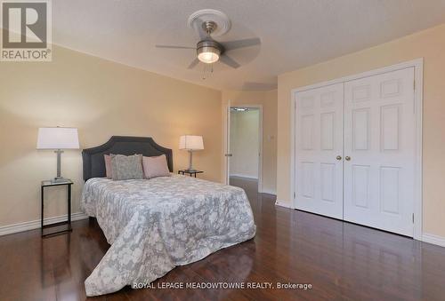 2857 Termini Terrace, Mississauga, ON - Indoor Photo Showing Bedroom