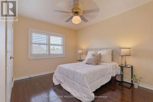 2857 Termini Terrace, Mississauga, ON - Indoor Photo Showing Bedroom