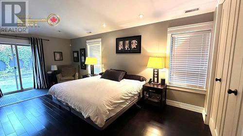 2136 Westview Drive, North Vancouver, BC - Indoor Photo Showing Bedroom