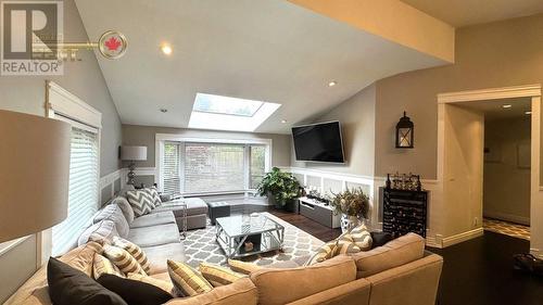 2136 Westview Drive, North Vancouver, BC - Indoor Photo Showing Living Room With Fireplace