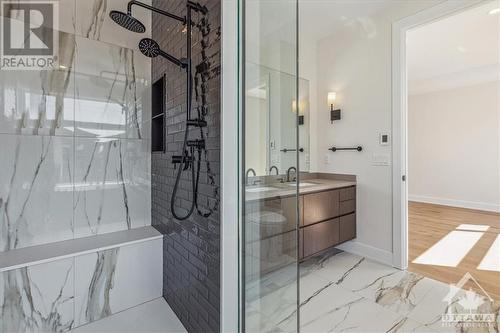 2nd Floor Primary Ensuite - 507 Edison Avenue, Ottawa, ON - Indoor Photo Showing Bathroom