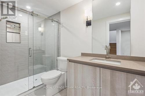 507 Edison Avenue, Ottawa, ON - Indoor Photo Showing Bathroom