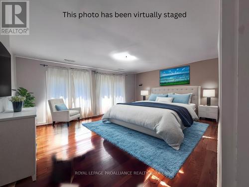 37 Hill Street, Kingston (Central City East), ON - Indoor Photo Showing Bedroom