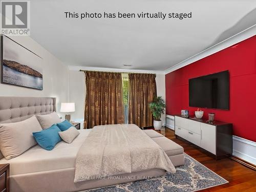 37 Hill Street, Kingston (Central City East), ON - Indoor Photo Showing Bedroom