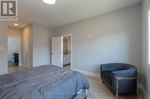 58 - 383 Daventry Way, Middlesex Centre (Kilworth), ON - Indoor Photo Showing Bedroom