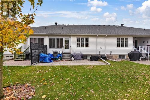 137 Steacy Gardens, Brockville, ON - Outdoor