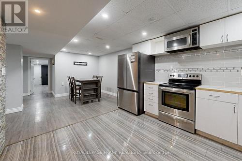 4379 Lawrence Avenue E, Toronto (West Hill), ON - Indoor Photo Showing Kitchen