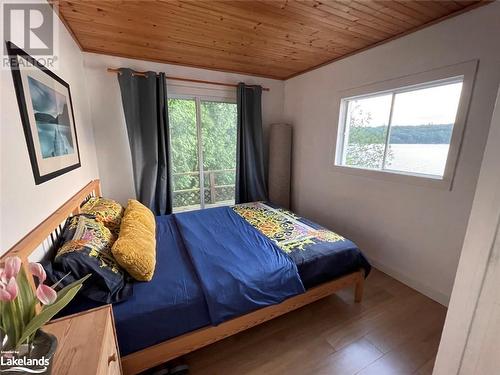 1060 Oxbow Lane, Minden, ON - Indoor Photo Showing Bedroom