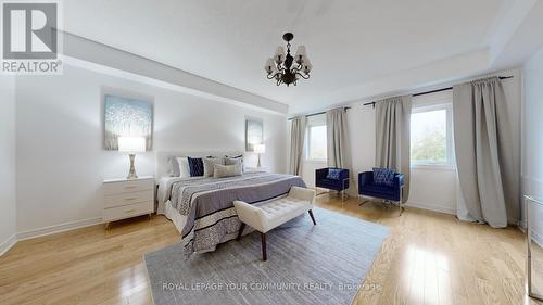 341 Bathurst Glen Drive, Vaughan, ON - Indoor Photo Showing Bedroom