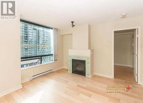 1403 1003 Burnaby Street, Vancouver, BC - Indoor Photo Showing Living Room With Fireplace