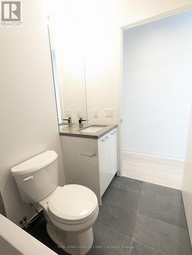 209 - 195 Mccaul Street, Toronto, ON - Indoor Photo Showing Bathroom