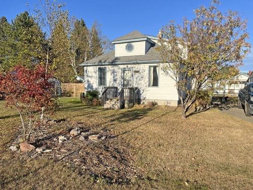 40 Clergue Street, Kakabeka Falls, ON - Outdoor