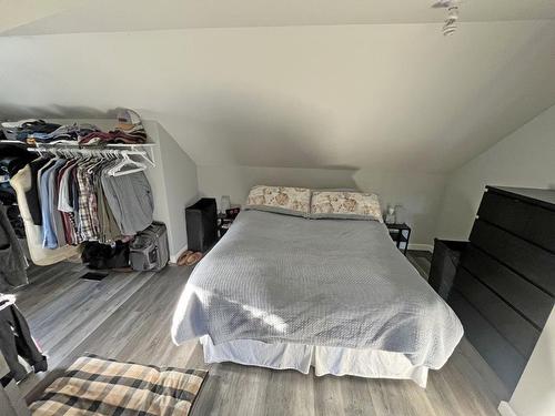 40 Clergue Street, Kakabeka Falls, ON - Indoor Photo Showing Bedroom