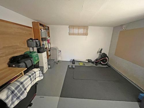 40 Clergue Street, Kakabeka Falls, ON - Indoor Photo Showing Gym Room