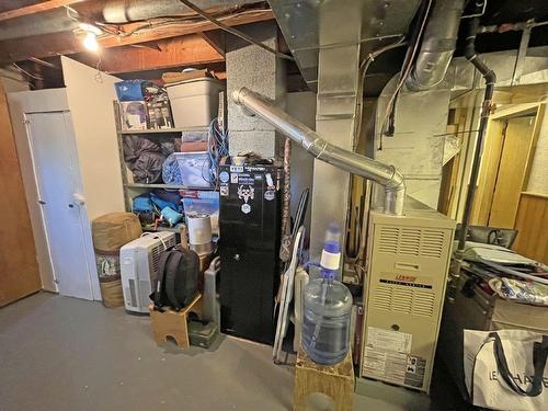 40 Clergue Street, Kakabeka Falls, ON - Indoor Photo Showing Basement