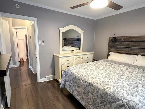 158 Balsam Street, Thunder Bay, ON - Indoor Photo Showing Bedroom