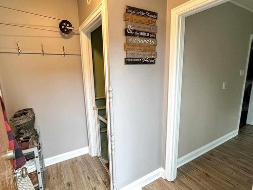 158 Balsam Street, Thunder Bay, ON - Indoor Photo Showing Other Room