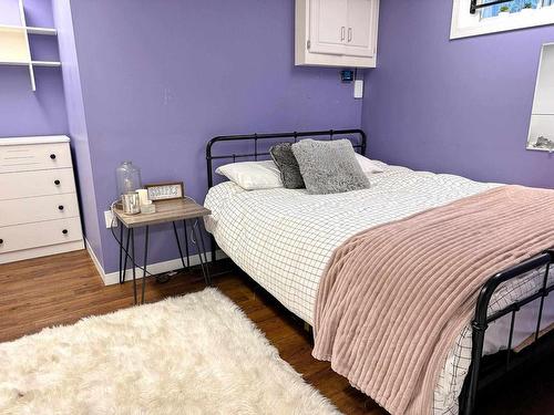 158 Balsam Street, Thunder Bay, ON - Indoor Photo Showing Bedroom