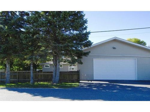 806 Armit Avenue, Fort Frances, ON - Outdoor