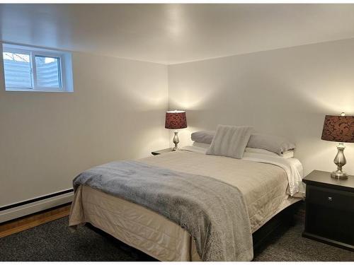 806 Armit Avenue, Fort Frances, ON - Indoor Photo Showing Bedroom