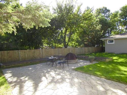 806 Armit Avenue, Fort Frances, ON - Outdoor With Backyard