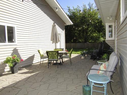 806 Armit Avenue, Fort Frances, ON - Outdoor With Deck Patio Veranda With Exterior