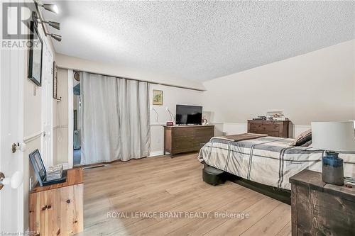 57 12Th Concession Road, Hamilton, ON - Indoor Photo Showing Bedroom