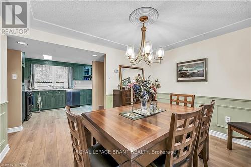 57 12Th Concession Road, Hamilton, ON - Indoor Photo Showing Dining Room