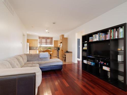 Salon - 2-512 Rue Valois, Vaudreuil-Dorion, QC - Indoor Photo Showing Living Room