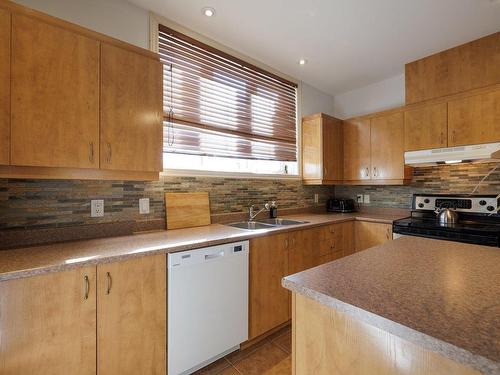 Cuisine - 2-512 Rue Valois, Vaudreuil-Dorion, QC - Indoor Photo Showing Kitchen With Double Sink