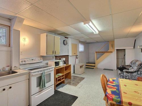 Salle familiale - 106 Rue Des Frênes, Lebel-Sur-Quévillon, QC - Indoor Photo Showing Kitchen