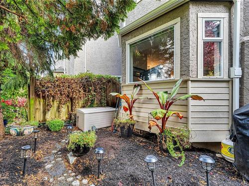 1047 Richardson St, Victoria, BC 